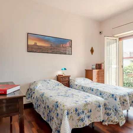 Guesthost - Elegant & Comfy Appartement