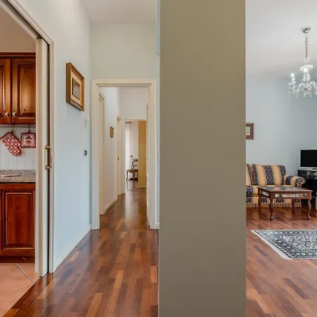 Guesthost - Elegant & Comfy